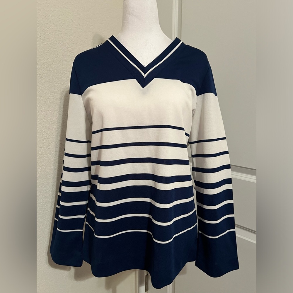 Preloved Navy & White Women’s V-Neck Pulllover Top